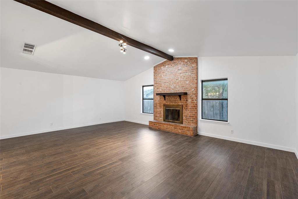 3106 Sungate Drive Property Photo 8