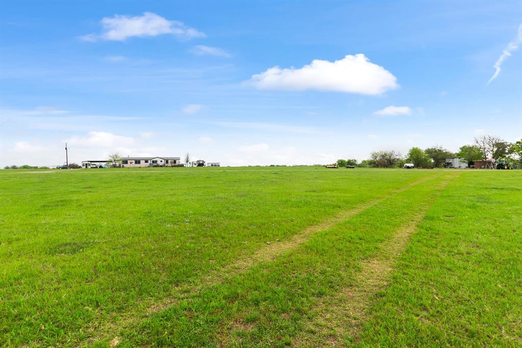 14022 317 Highway Property Photo 19