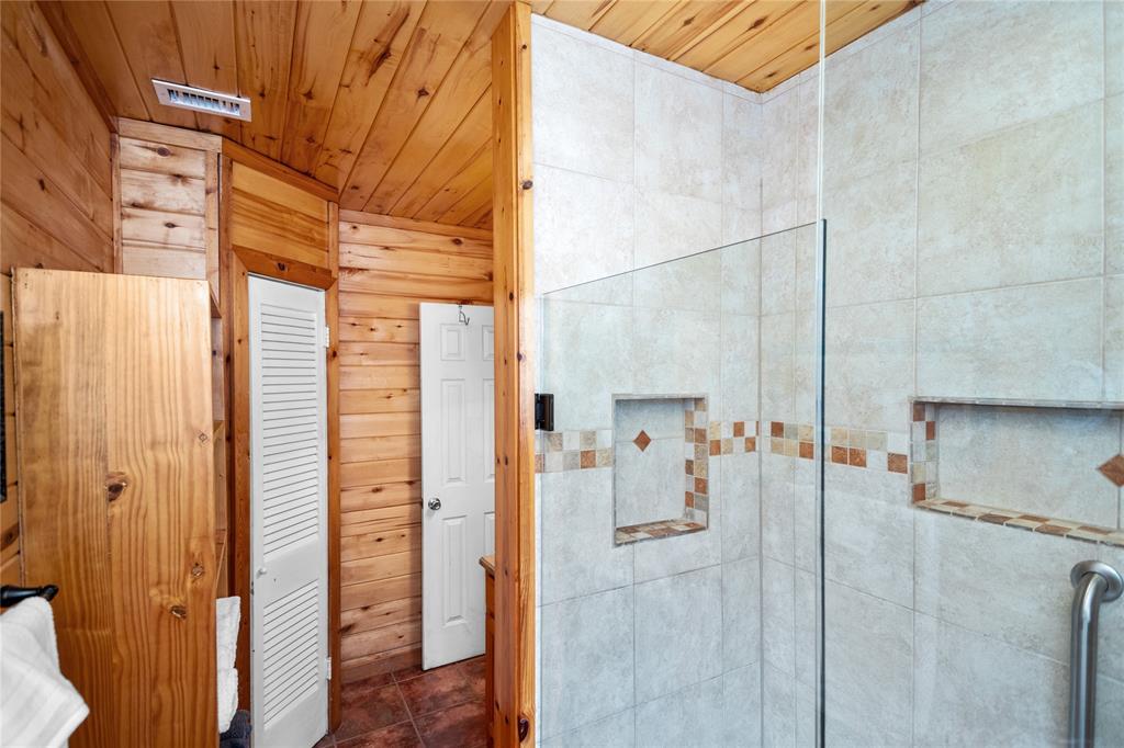 649 An County Road 1215 Property Photo 33