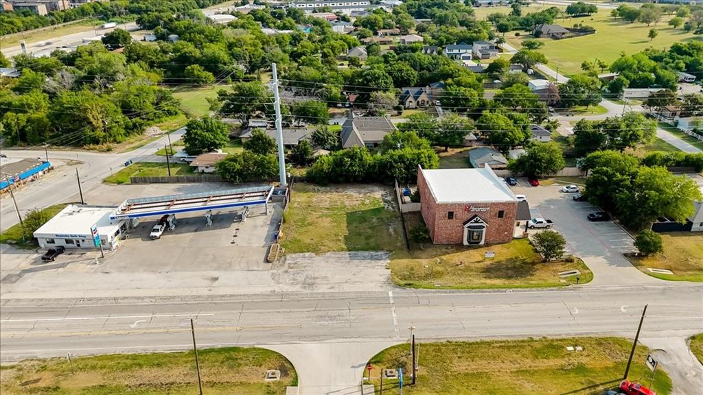 205 E Byron Nelson Boulevard Property Photo 3