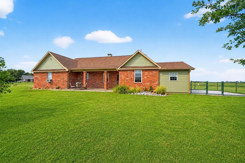 551 Massey Road Property Photo 3