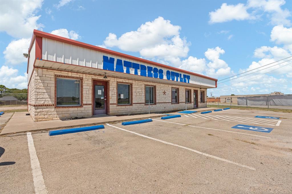 500 W Kilpatrick Street Property Photo 1