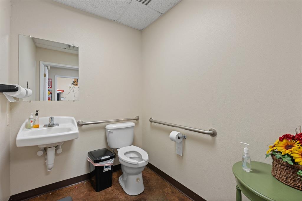 500 W Kilpatrick Street Property Photo 11