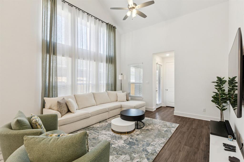 8224 Legacy Trail Property Photo 4