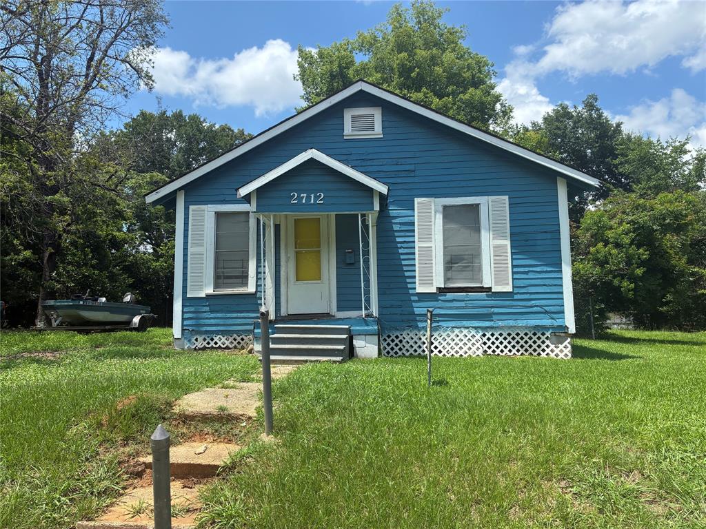 2712 Ashton Street Property Photo 2