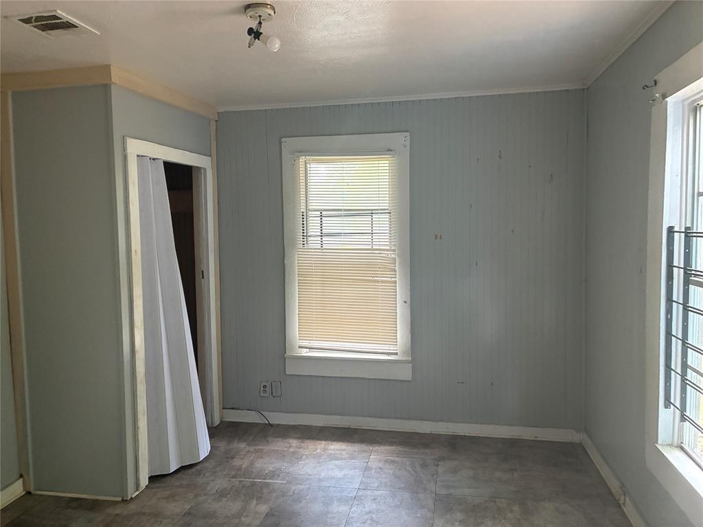 2712 Ashton Street Property Photo 9