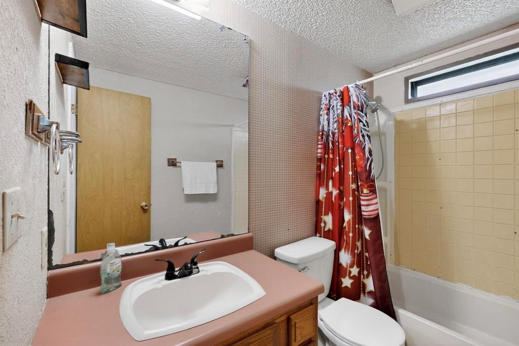 6711 County Road 140 Property Photo 14