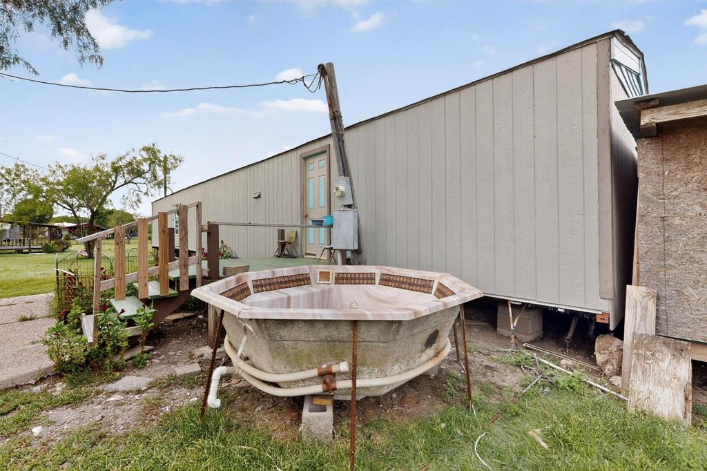 6711 County Road 140 Property Photo 23