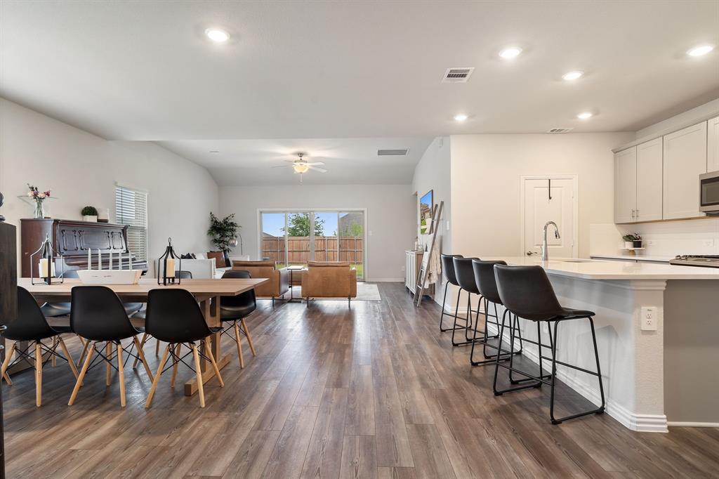 2232 Sun Star Drive Property Photo 8