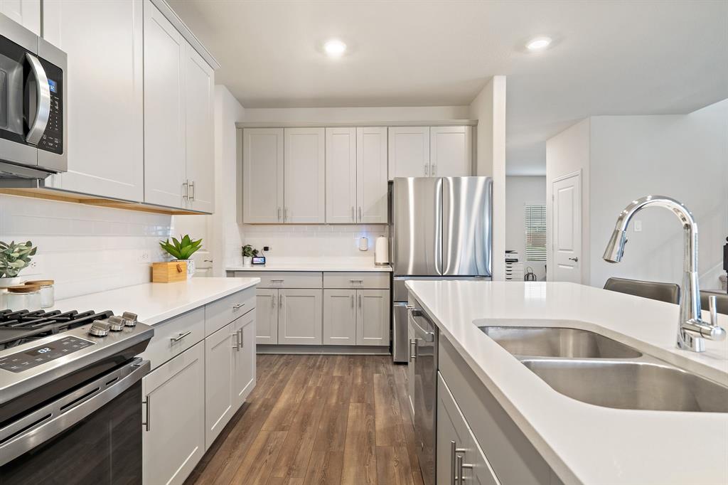 2232 Sun Star Drive Property Photo 18