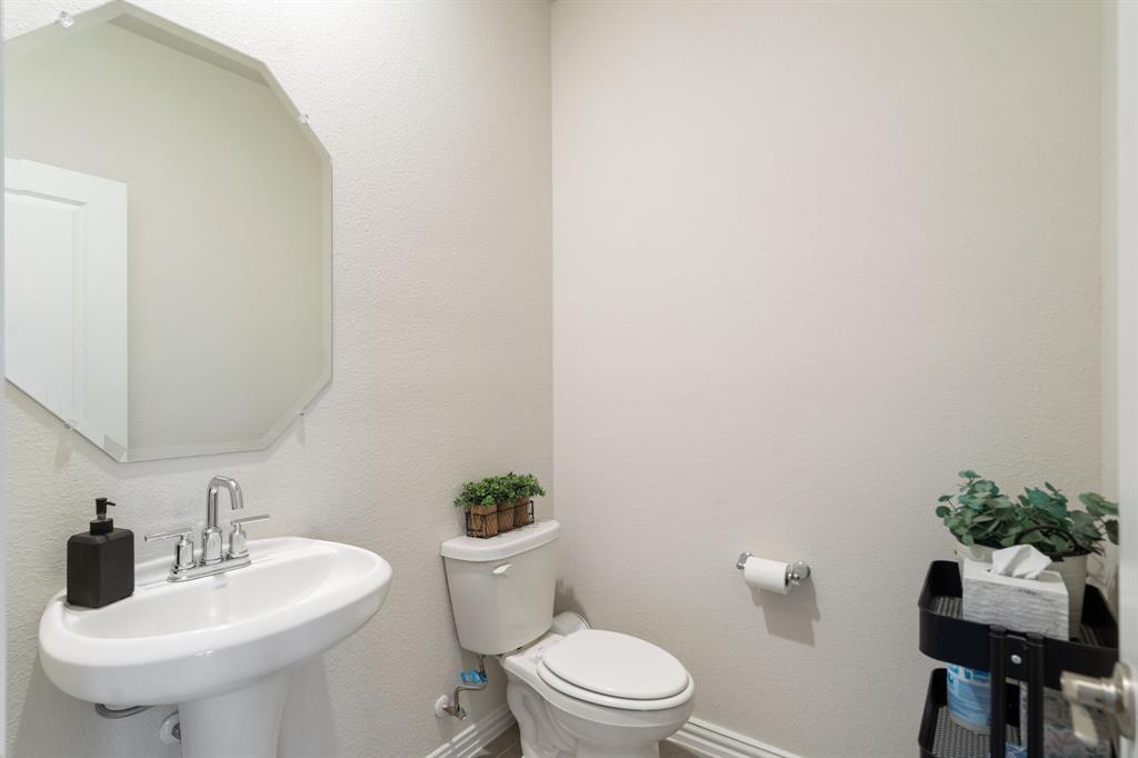 2232 Sun Star Drive Property Photo 21