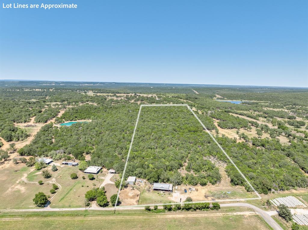 1024 N Keller Road Property Photo 2