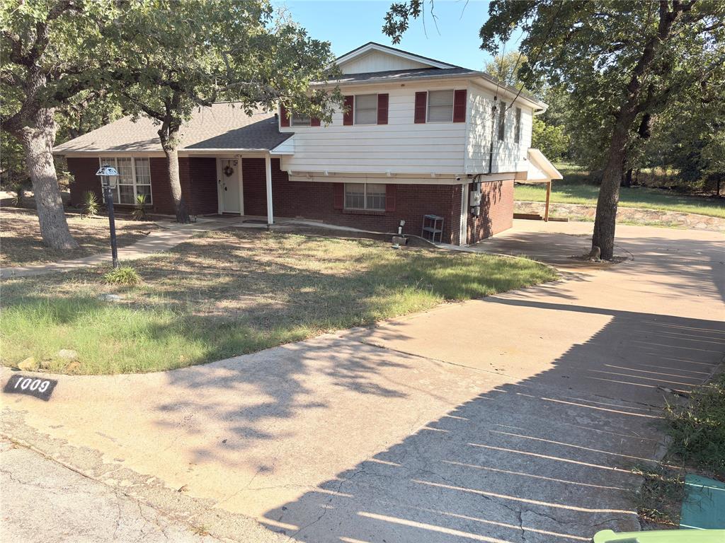 1009 11th Street Property Photo 1