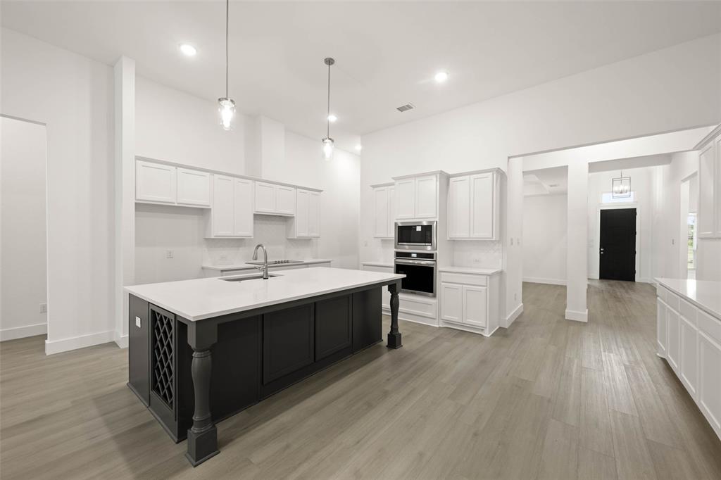 1911 Aspen Property Photo 7