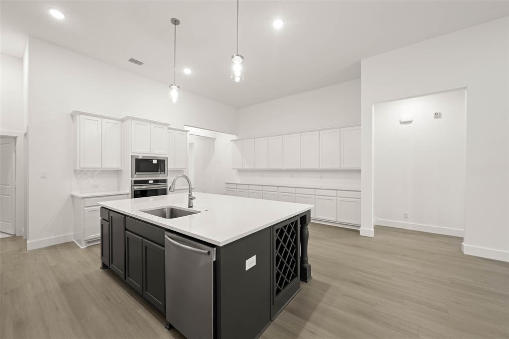 1911 Aspen Property Photo 9
