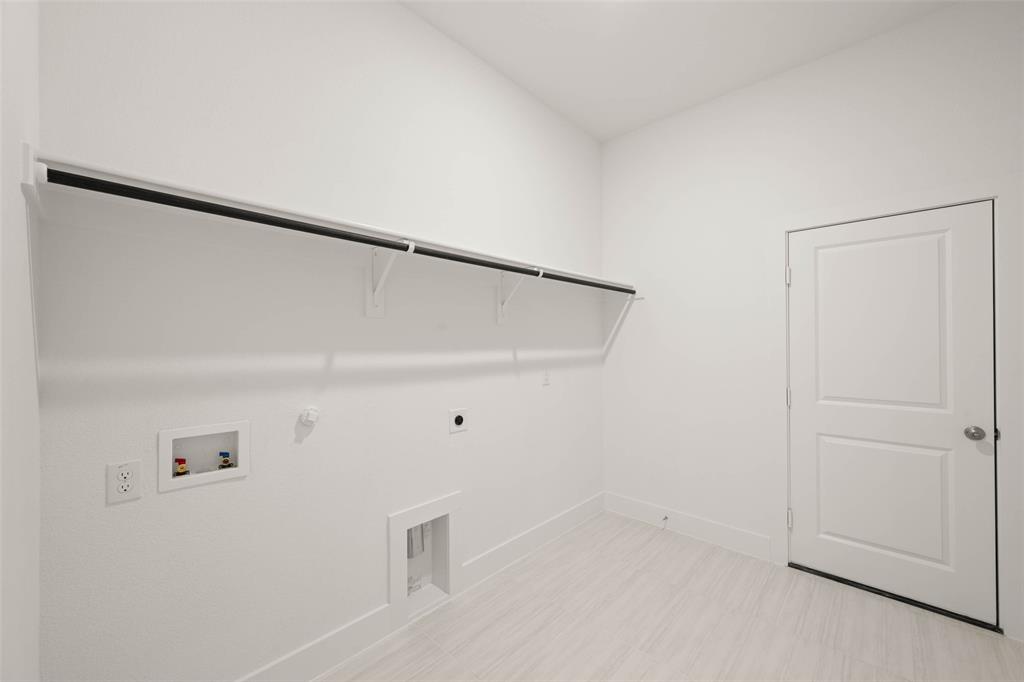 1911 Aspen Property Photo 24