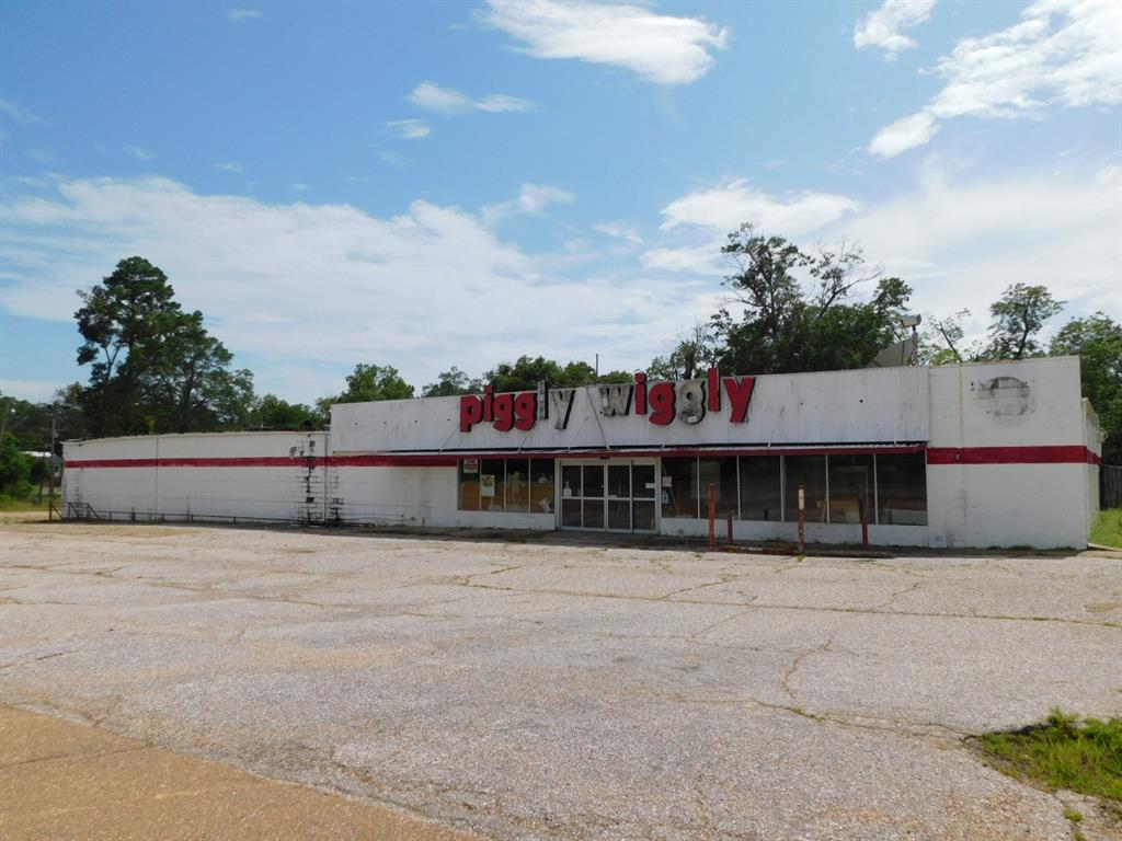 1728 Main Street Property Photo 1