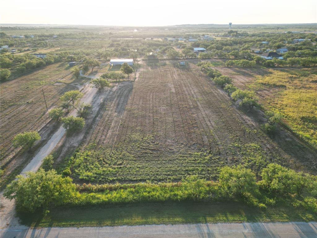 701 Greenfield Road Property Photo 4