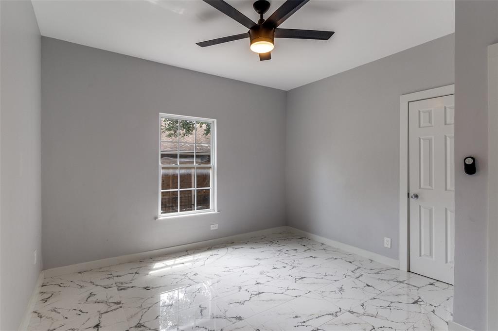 729 S Waverly Drive Property Photo 7