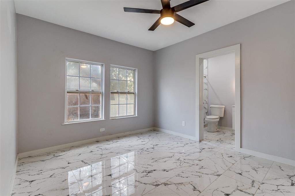 729 S Waverly Drive Property Photo 9