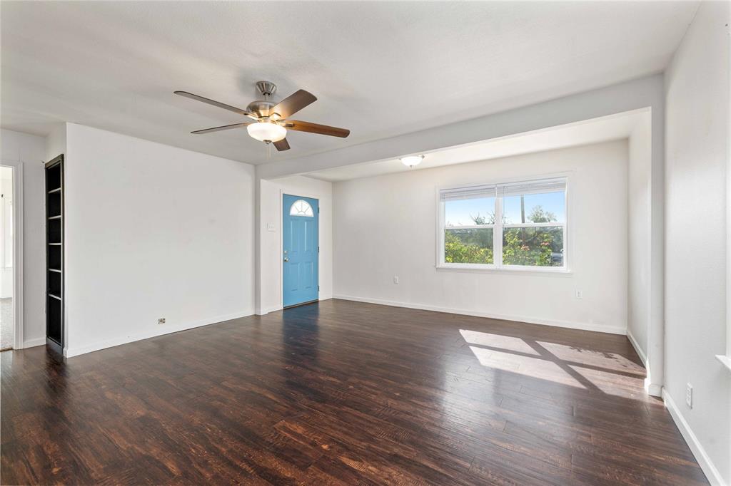 204 Northline Drive Property Photo 4