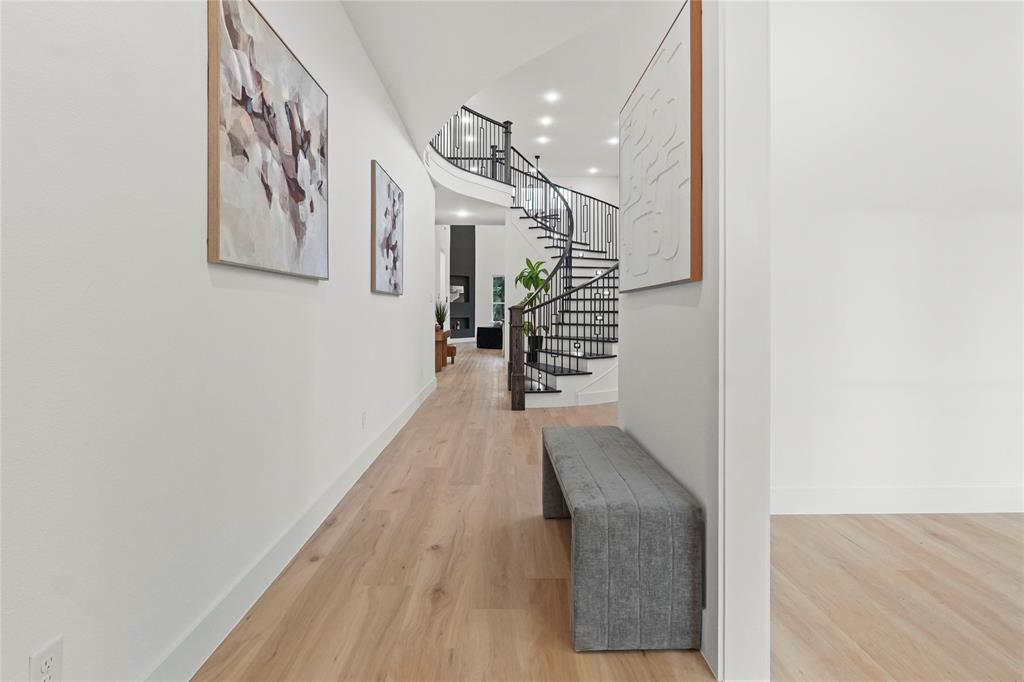 604 Peggs Street Property Photo 4