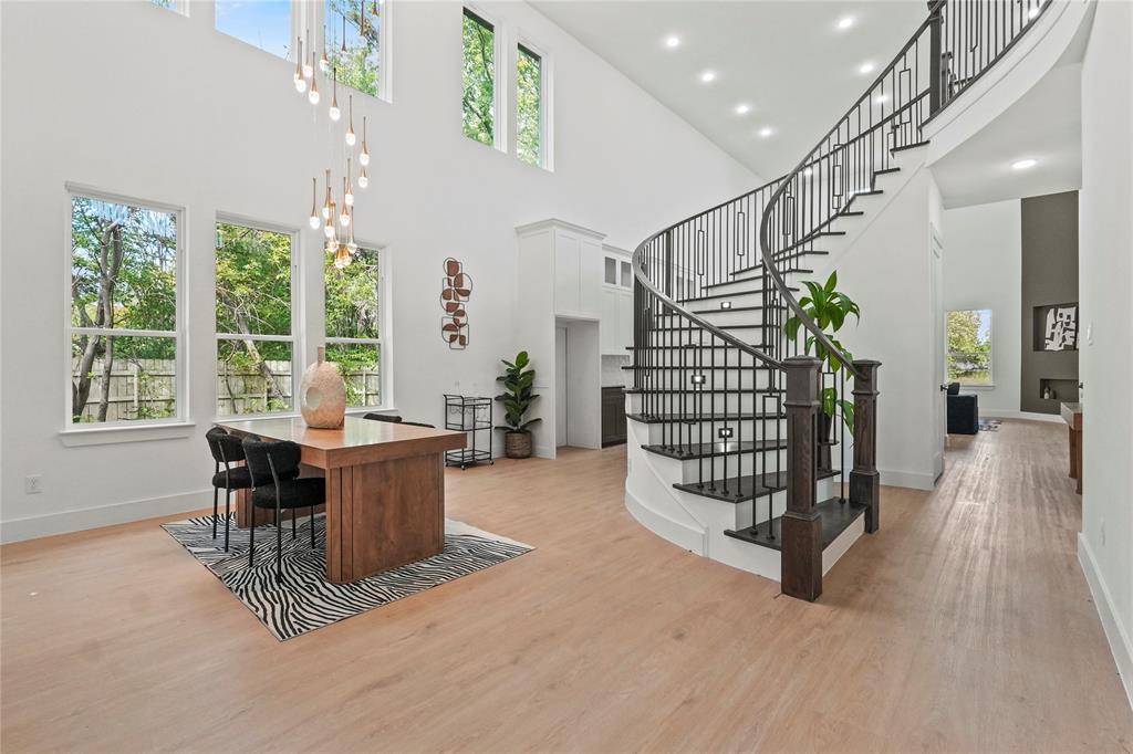 604 Peggs Street Property Photo 7