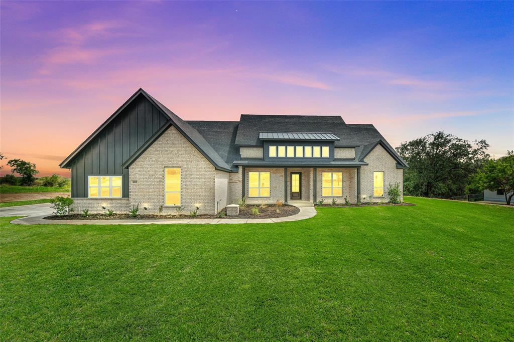 1012 Freedom Court Property Photo 1