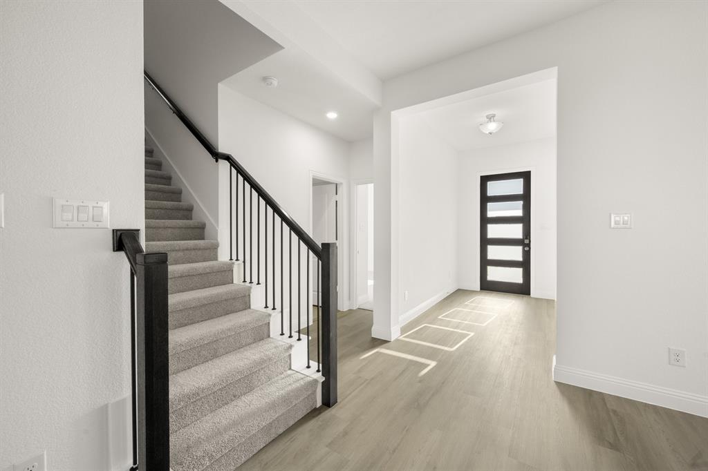 4357 Noble Lane Property Photo 3