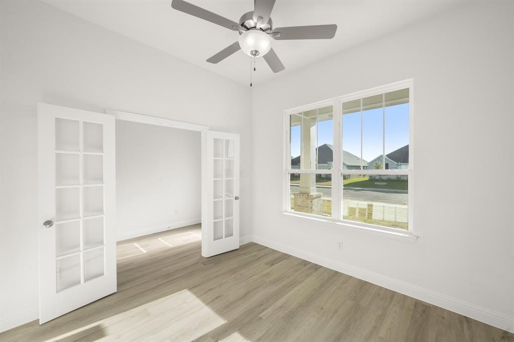 4357 Noble Lane Property Photo 4