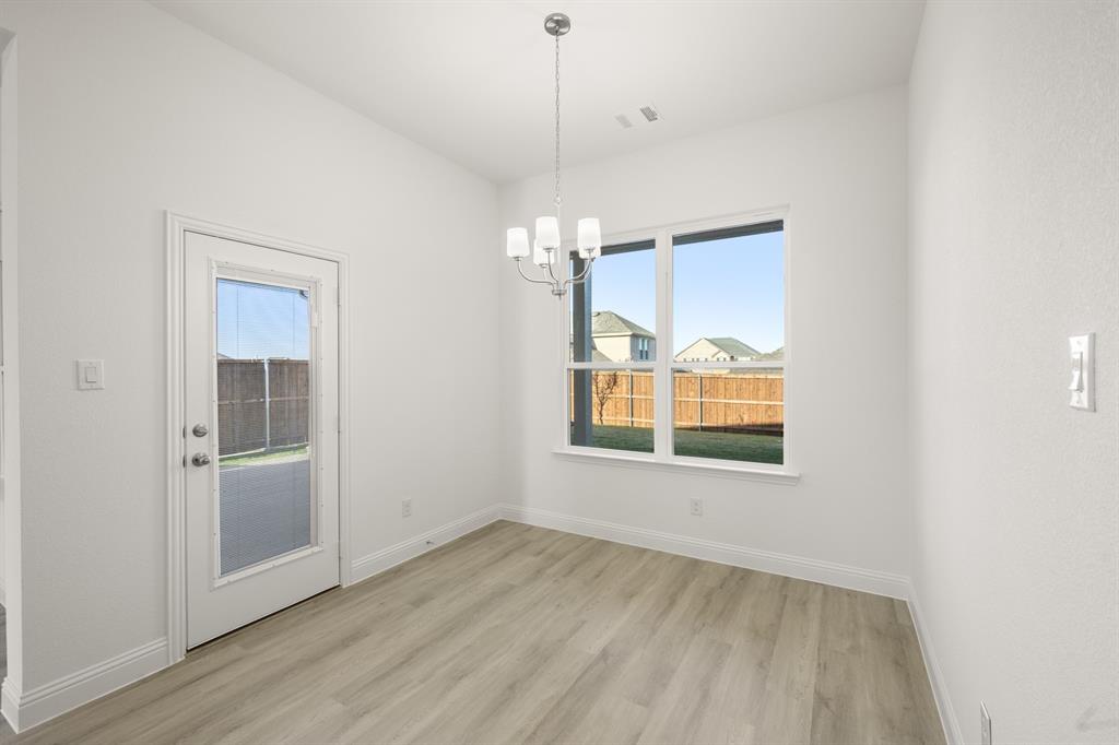 4357 Noble Lane Property Photo 11