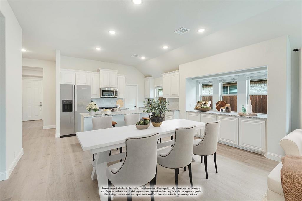 221 Sweetwater Drive Property Photo 15