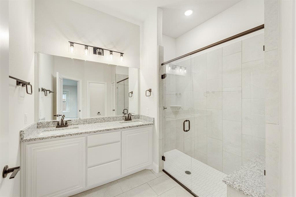 221 Sweetwater Drive Property Photo 25