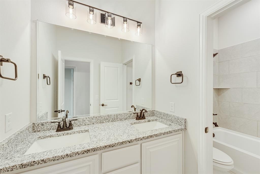 221 Sweetwater Drive Property Photo 28