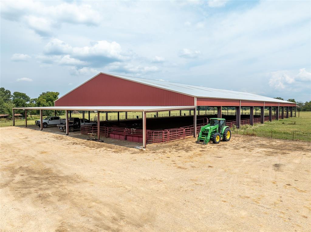 Fm 1510 82 W Property Photo 6