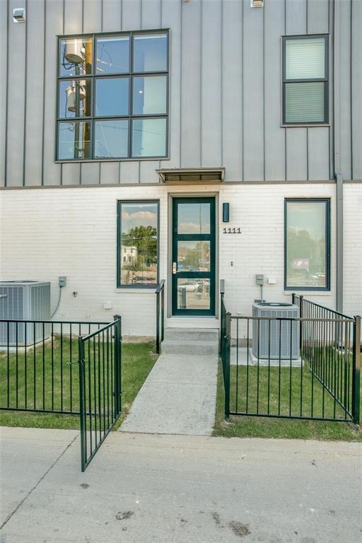 5202 Capitol Avenue 1111 Property Photo 1