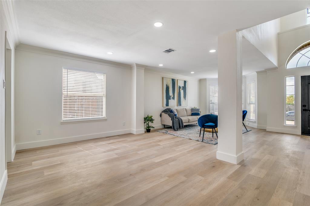 7705 Gillon Drive Property Photo 3