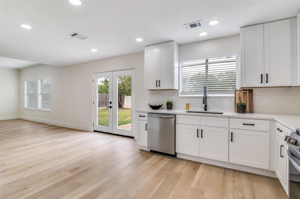 7705 Gillon Drive Property Photo 9