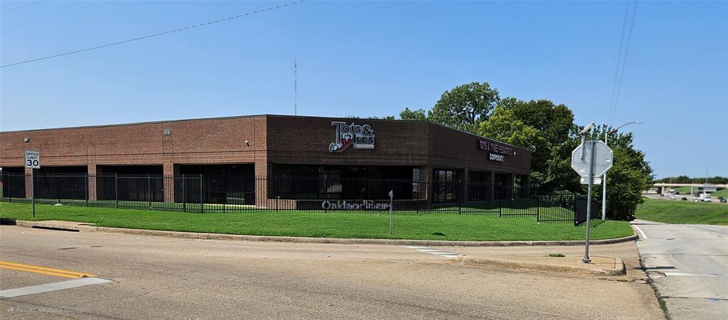 1500 Ederville Road Property Photo 2