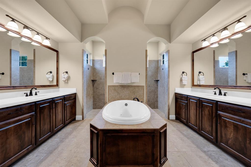 7218 Hill Country Court Property Photo 9