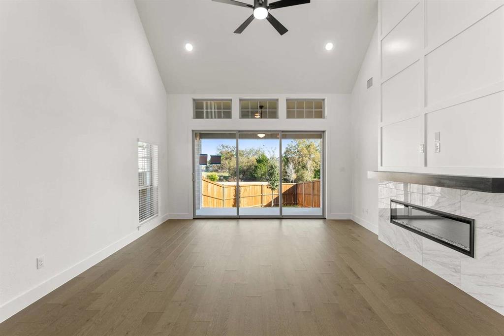 12814 Meadow Glen Property Photo 11
