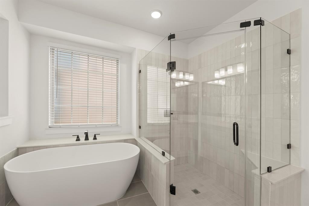 12814 Meadow Glen Property Photo 18