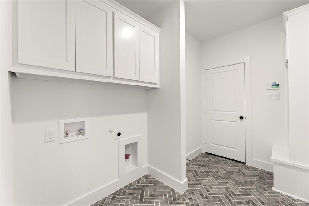 12814 Meadow Glen Property Photo 23