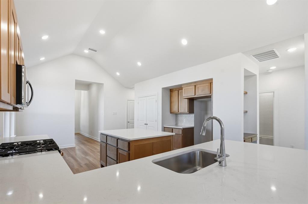 3925 Bison Lane Property Photo 4