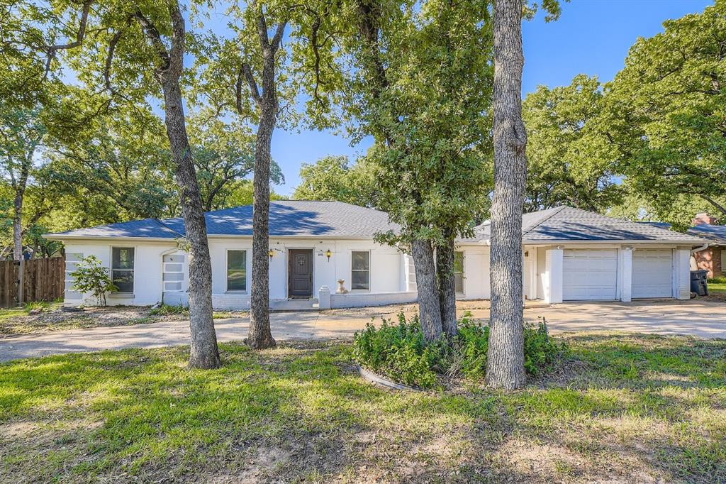 3415 Yellowstone Drive Property Photo 1