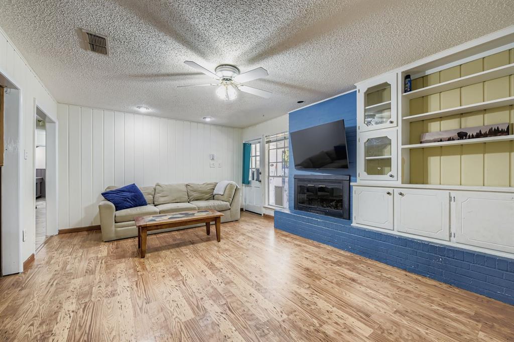 3415 Yellowstone Drive Property Photo 12