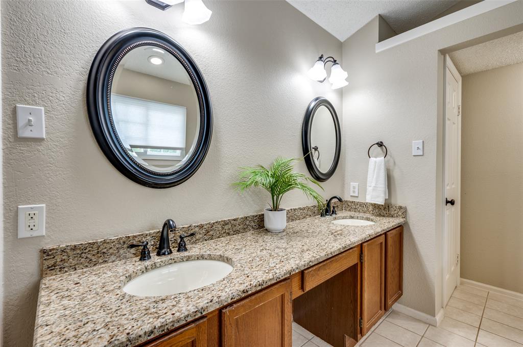 2400 Covington Drive Property Photo 16