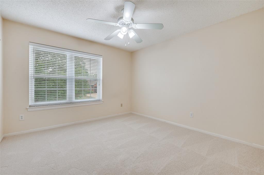 2400 Covington Drive Property Photo 19