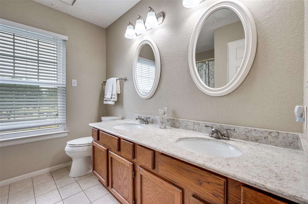 2400 Covington Drive Property Photo 20