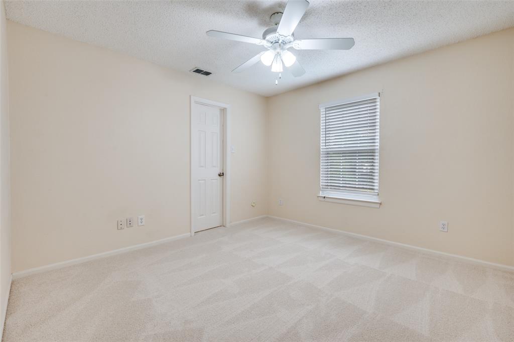 2400 Covington Drive Property Photo 22